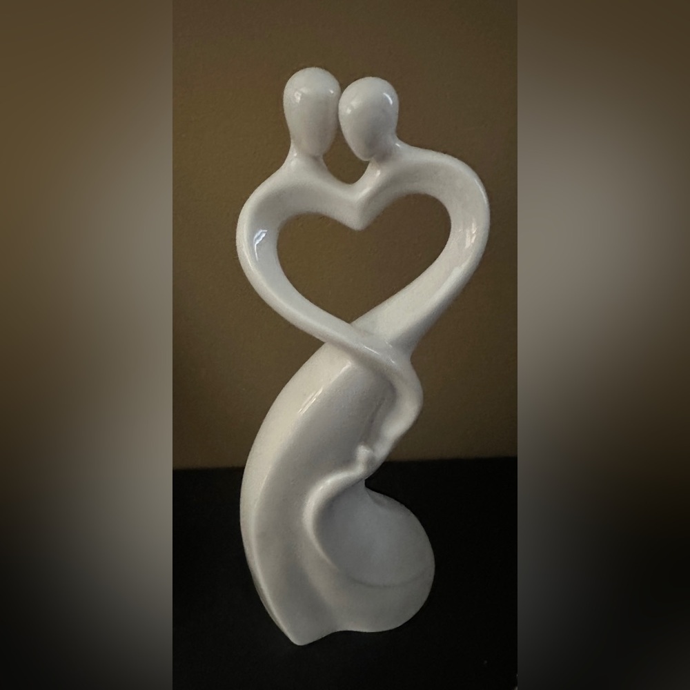 Enesco Group Inc Elegant White Ceramic Couple Sculpture